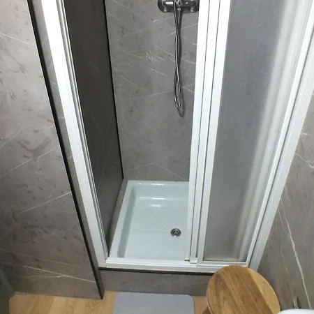 Cerca De La Playa Con Terraza Y Aparcamiento Privado - Es-204-75 *